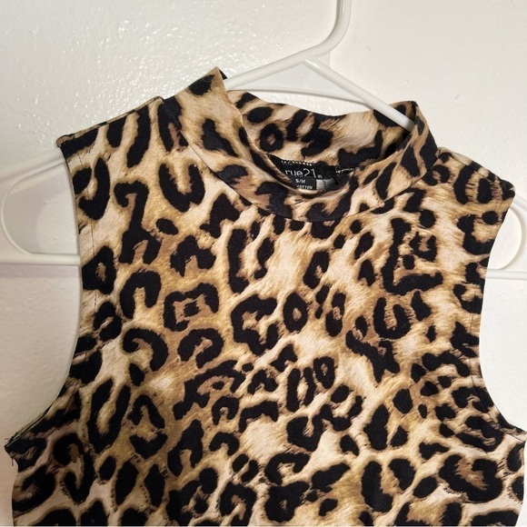 Rue 21 Mock Neck Tank Top Animal Print - Picture 3 of 6